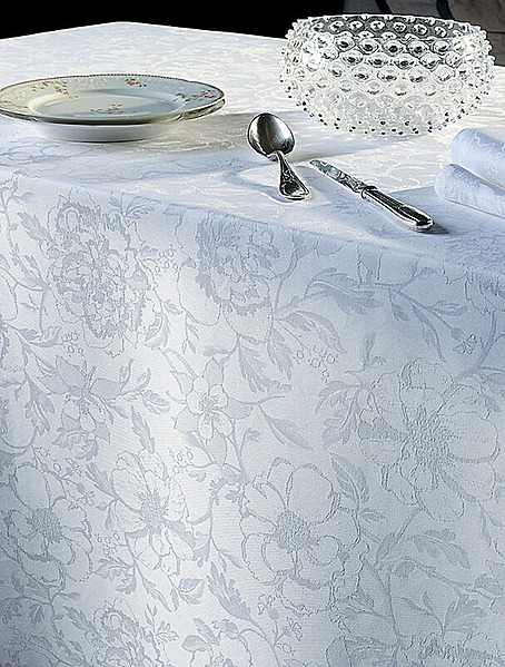 Скатерть овальная 175*250 см Mille Charmes Blanc от Garnier-Thiebaut