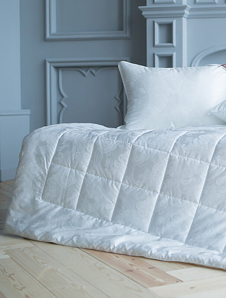 Всесезонное одеяло 150*200 см Soft Comfort Grass от German Grass