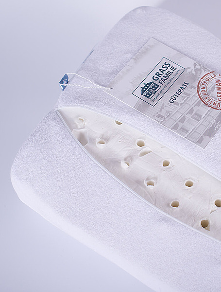 Подушка упругая 30х50х10 см Memory Foam от German Grass