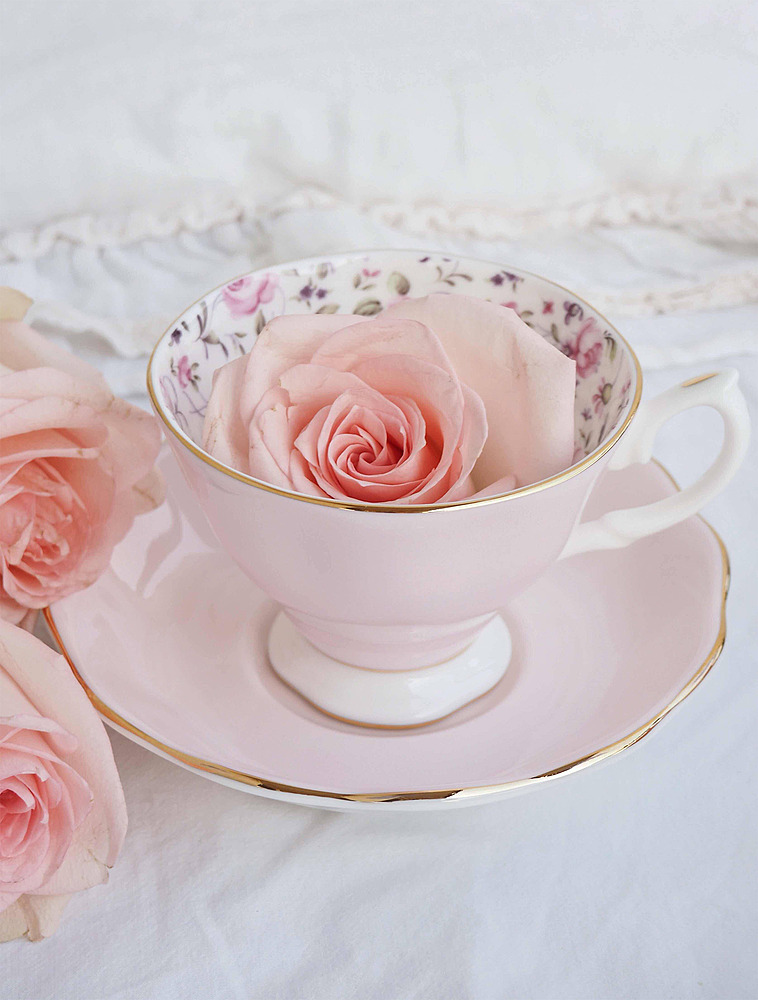 Чайная пара Rose Confetti Vintage, 180 мл от Royal Albert