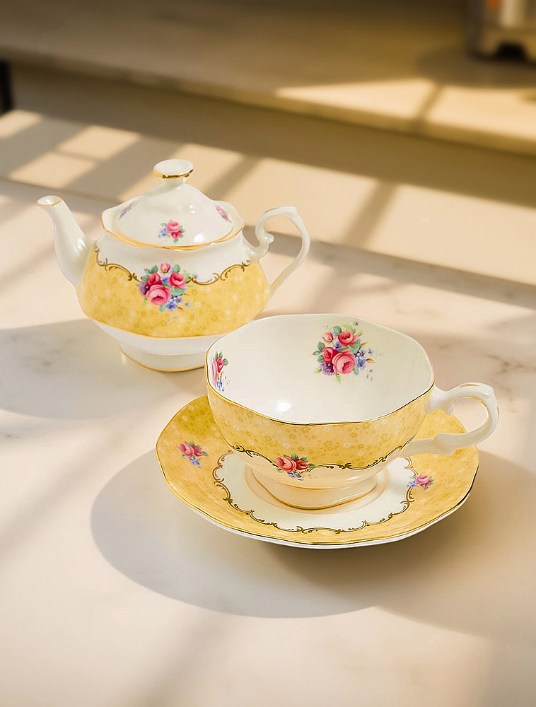 Чайный набор из 3 предметов 100 Years of Royal Albert от Royal Albert