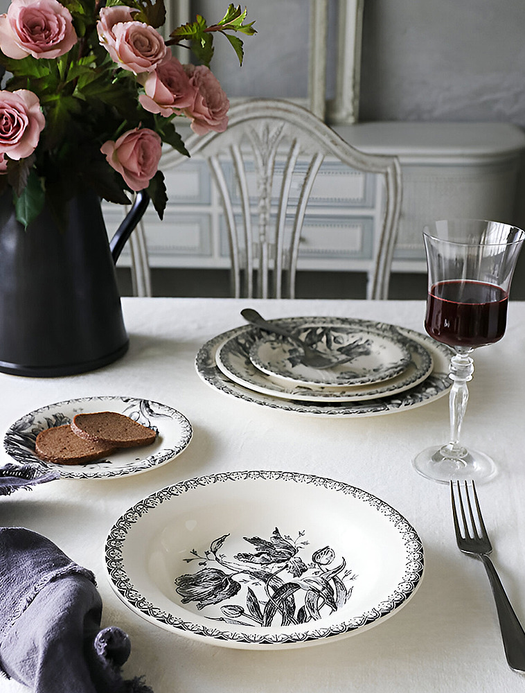 Суповая тарелка Tulipes Noires, 23 см от Gien