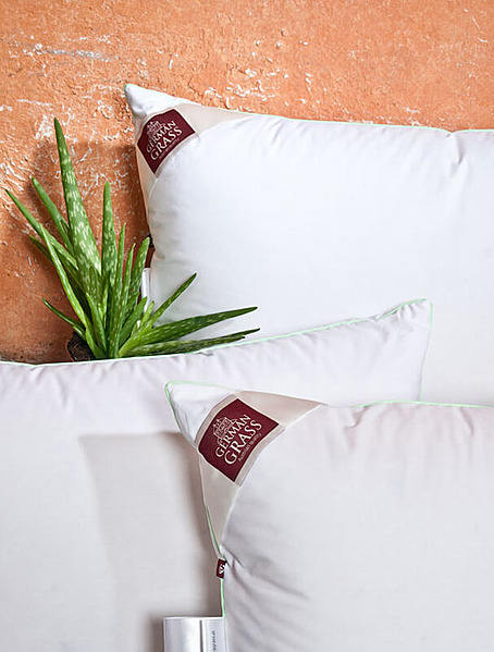 Подушка упругая 70х70 см 3D Aloe Vera Grass от German Grass