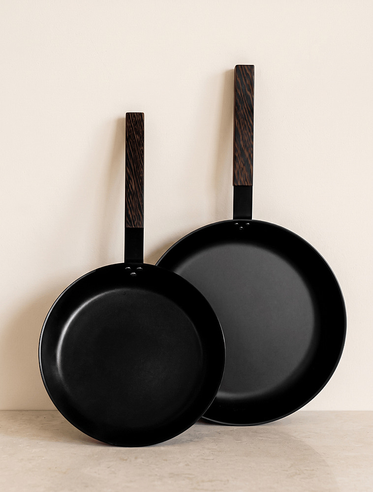 Коллекция Black от KnIndustrie