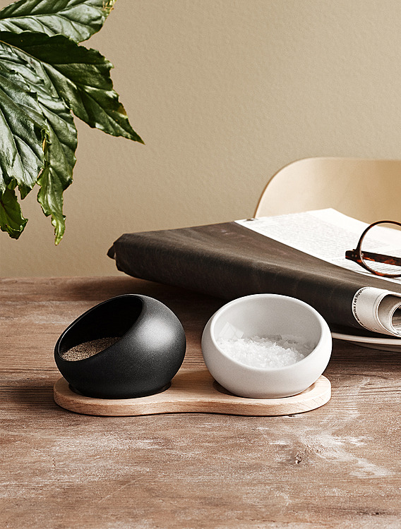 Коллекция White & Black от Rosendahl